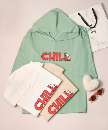 تیشرت  باکسی کلاهدارchill